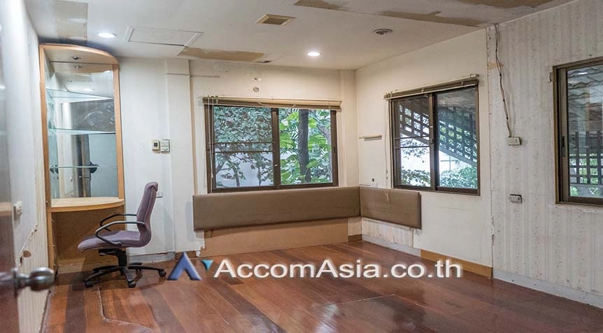 17  4 br House For Rent in sukhumvit ,Bangkok BTS Phrom Phong AA26054