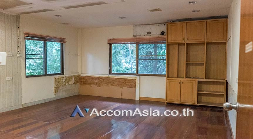 18  4 br House for rent and sale in Sukhumvit ,Bangkok BTS Phrom Phong AA26054