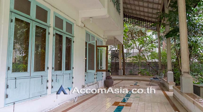 20  4 br House for rent and sale in Sukhumvit ,Bangkok BTS Phrom Phong AA26054