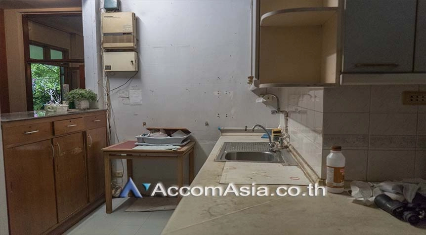 8  4 br House for rent and sale in Sukhumvit ,Bangkok BTS Phrom Phong AA26054