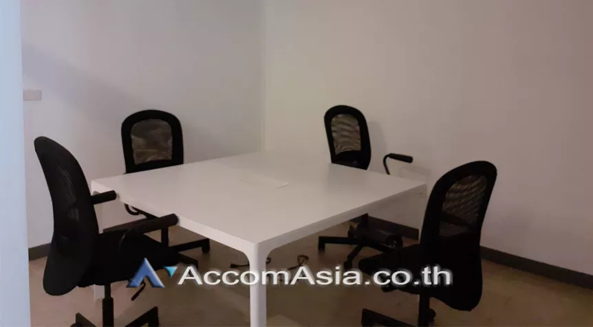 6  Office Space For Rent in Sukhumvit ,Bangkok BTS Ekkamai at 42 Tower AA26063
