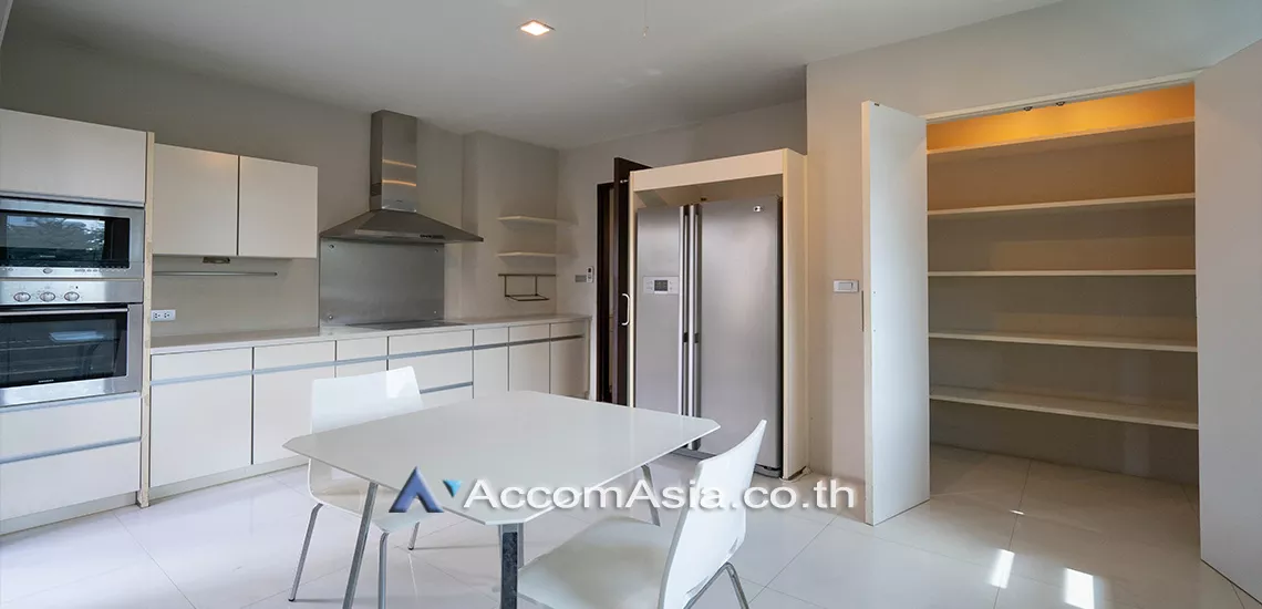 Pet friendly |  3 Bedrooms  Apartment For Rent in Sathorn, Bangkok  near BRT Thanon Chan (AA26065)