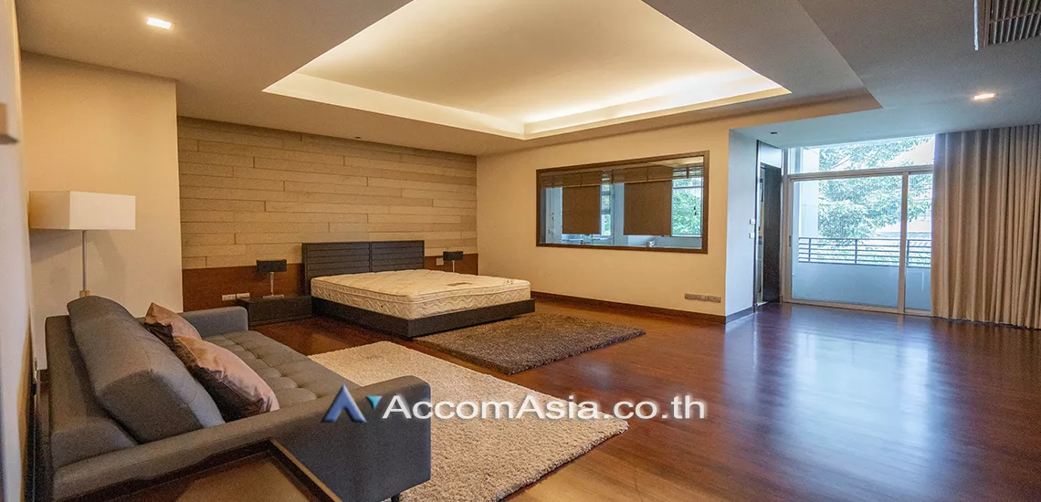 Pet friendly |  3 Bedrooms  Apartment For Rent in Sathorn, Bangkok  near BRT Thanon Chan (AA26065)