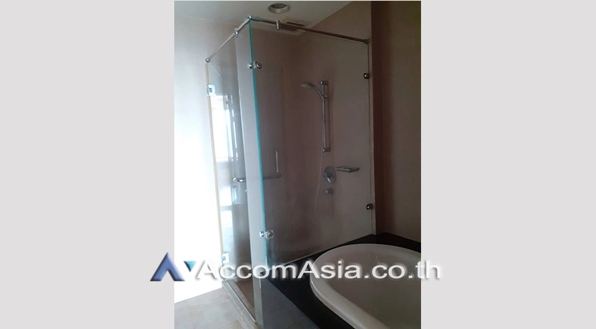 11  2 br Condominium For Rent in Ploenchit ,Bangkok BTS Ratchadamri at Baan Rajprasong AA26066