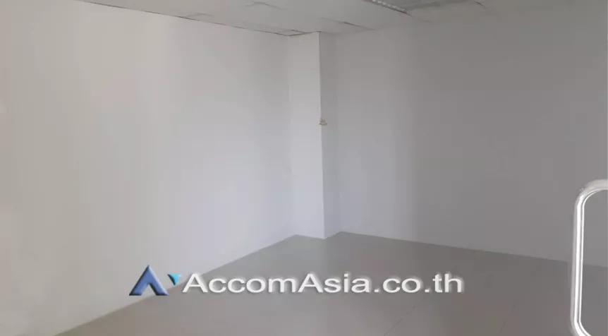 5  Office Space For Rent in Sukhumvit ,Bangkok BTS Bang Chak at S.N.P Tower AA26069