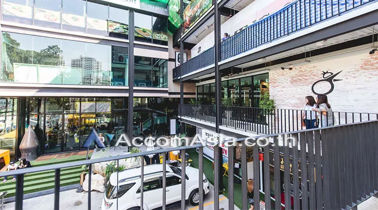  2  Retail / Showroom For Rent in Sukhumvit ,Bangkok BTS Thong Lo at 9.53 Community Mall AA26092