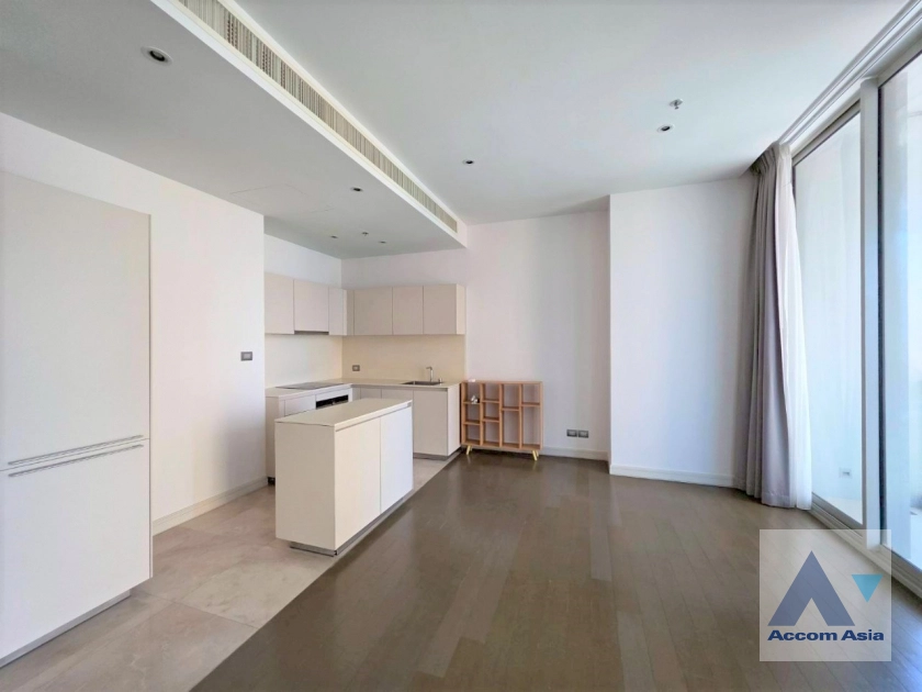 unit 2 Bedrooms  Condominium For Rent & Sale in Ploenchit, Bangkok  near BTS Ratchadamri (AA26093)