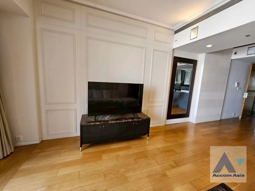 unit 2 Bedrooms  Condominium For Rent in Sathorn, Bangkok  near BTS Chong Nonsi - MRT Lumphini (AA26119)