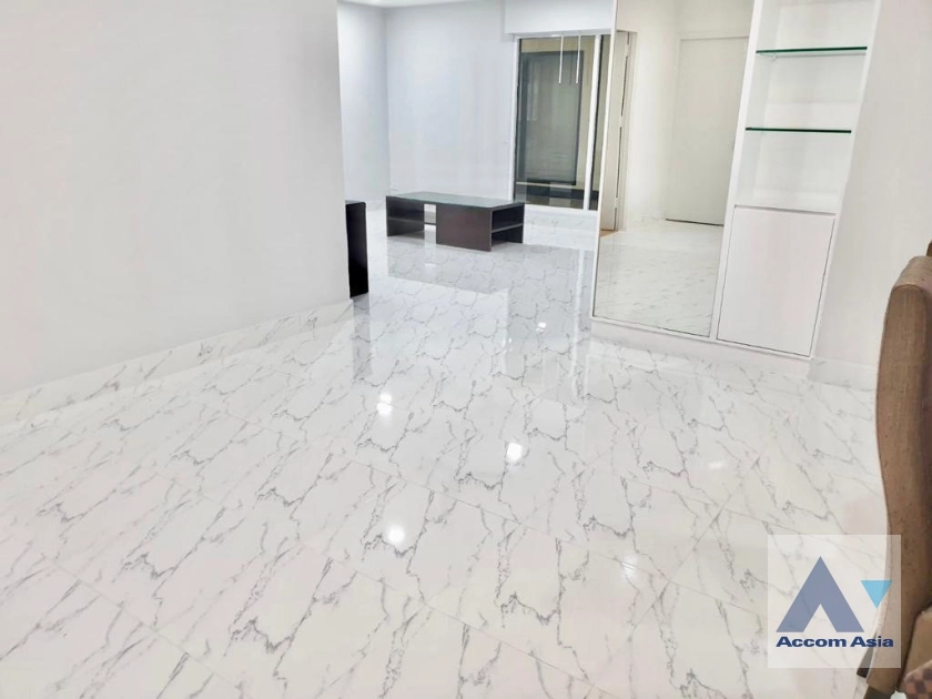  1  2 br Condominium for rent and sale in Sukhumvit ,Bangkok BTS Ekkamai at Casa Viva AA26122