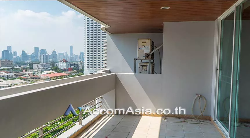  2  3 br Apartment For Rent in Sukhumvit ,Bangkok BTS Nana at Fully Furnished Suites AA26129