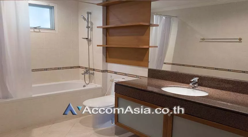 17  3 br Apartment For Rent in Sukhumvit ,Bangkok BTS Nana at Fully Furnished Suites AA26129