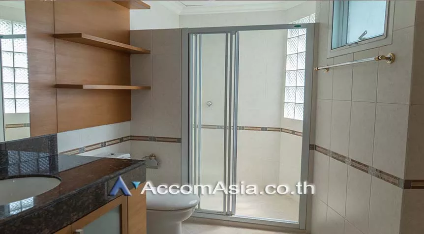 9  3 br Apartment For Rent in Sukhumvit ,Bangkok BTS Nana at Fully Furnished Suites AA26129