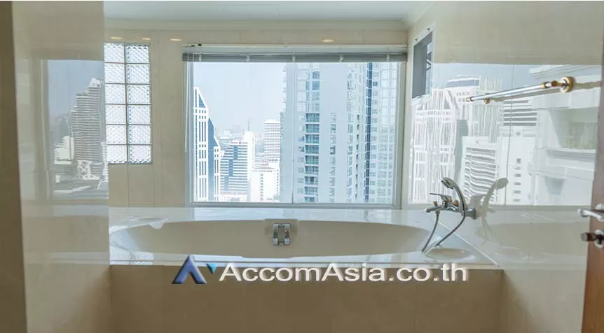 11  4 br Apartment For Rent in Sukhumvit ,Bangkok BTS Nana at Fully Furnished Suites AA26130