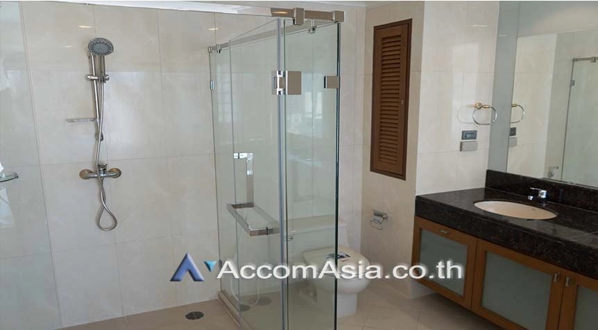 12  4 br Apartment For Rent in Sukhumvit ,Bangkok BTS Nana at Fully Furnished Apartment, Only 2 mins walk to BTS AA26130