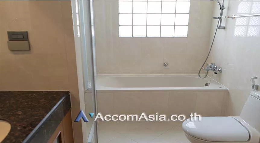 18  4 br Apartment For Rent in Sukhumvit ,Bangkok BTS Nana at Fully Furnished Suites AA26130