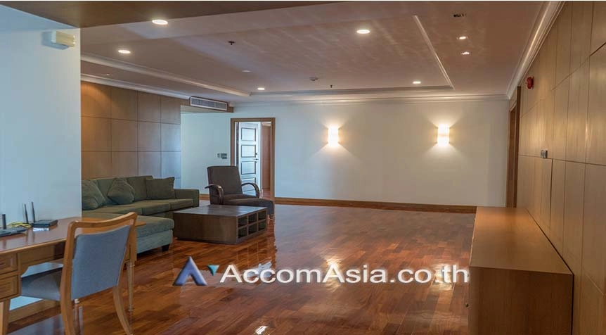 5  4 br Apartment For Rent in Sukhumvit ,Bangkok BTS Nana at Fully Furnished Apartment, Only 2 mins walk to BTS AA26130