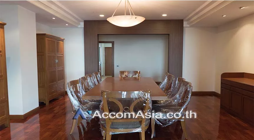 6  4 br Apartment For Rent in Sukhumvit ,Bangkok BTS Nana at Fully Furnished Suites AA26130