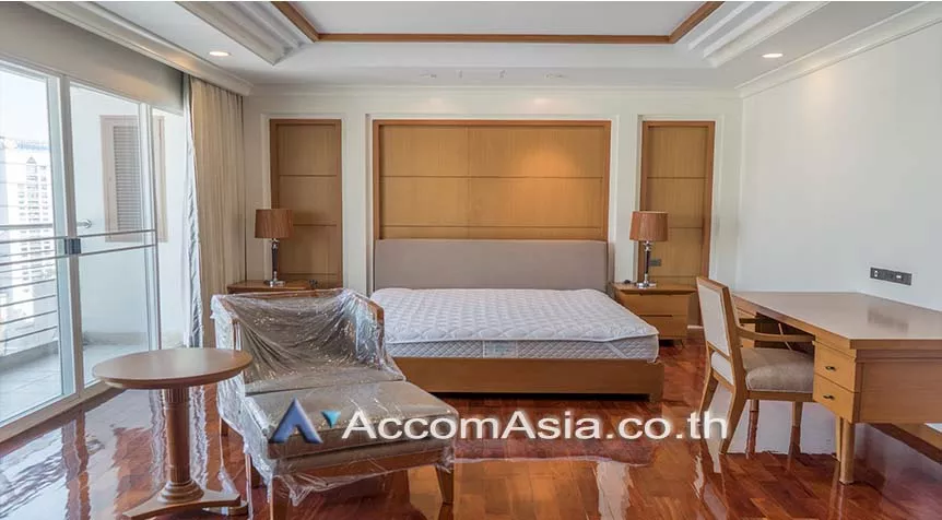 8  4 br Apartment For Rent in Sukhumvit ,Bangkok BTS Nana at Fully Furnished Suites AA26130