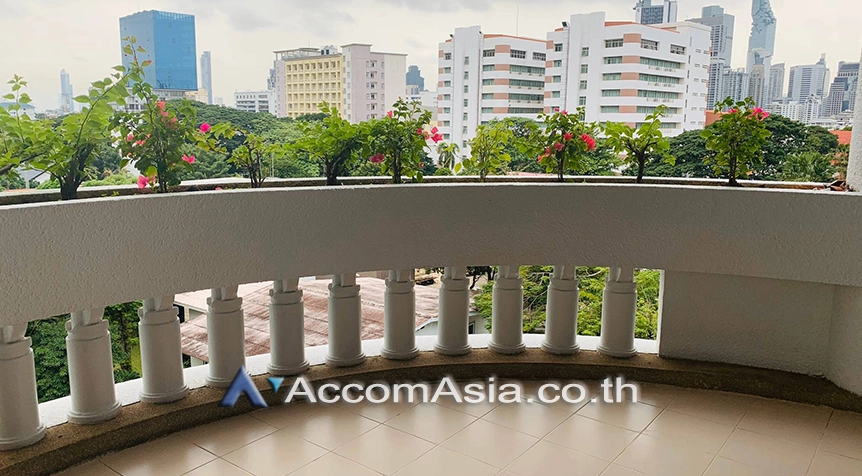 10  3 br Apartment For Rent in Sathorn ,Bangkok BTS Chong Nonsi at Kid Friendly Place Short Walk to Nang Linchi Road AA26136