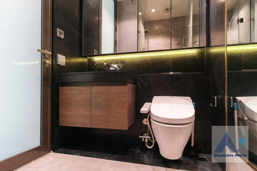 13  1 br Condominium For Rent in Ploenchit ,Bangkok BTS Chitlom at 28 Chidlom AA26153