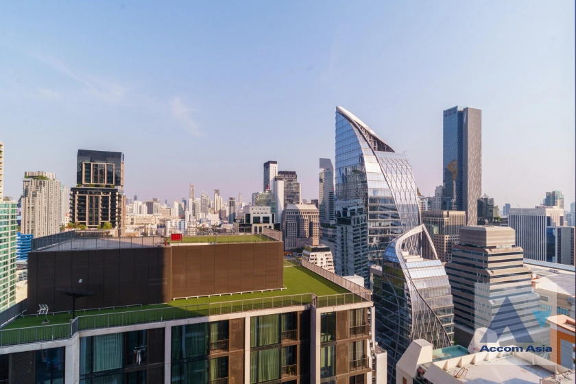 17  1 br Condominium For Rent in Ploenchit ,Bangkok BTS Chitlom at 28 Chidlom AA26153