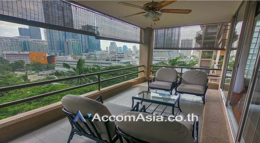 Big Balcony |  Suite for family Apartment  3 Bedroom for Rent BTS Nana in Sukhumvit Bangkok