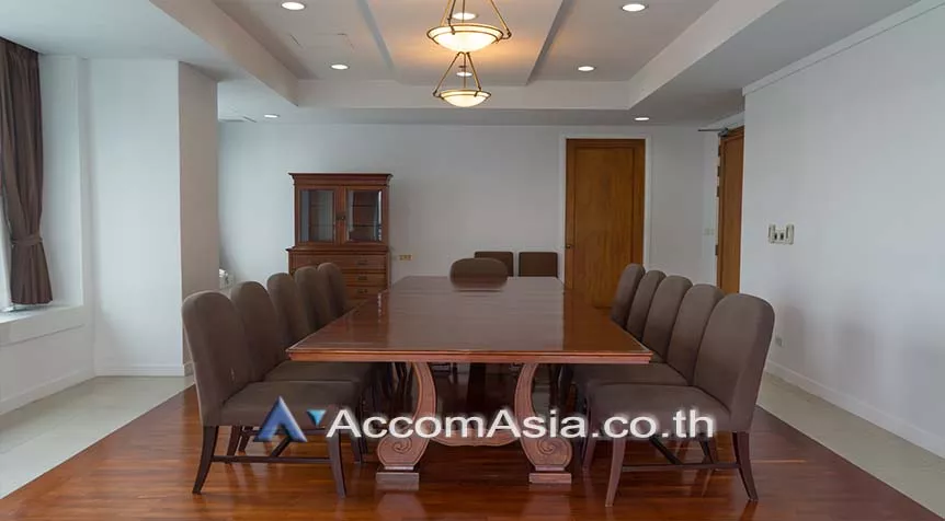8  4 br Apartment For Rent in Sukhumvit ,Bangkok BTS Phrom Phong at Perfect for a big family AA26158