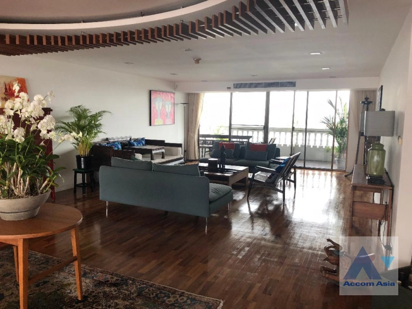 Big Balcony, Pet friendly |  Homely Atmosphere Apartment  4 Bedroom for Rent MRT Sukhumvit in Sukhumvit Bangkok