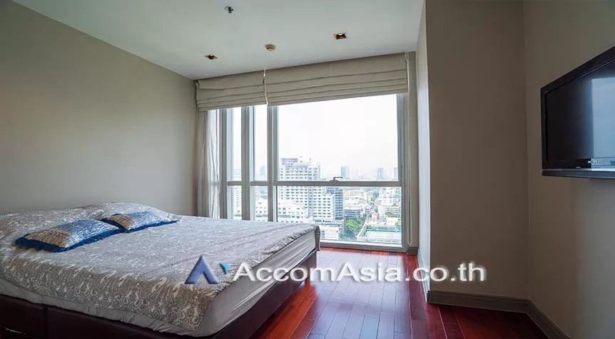 10  2 br Condominium For Rent in Ploenchit ,Bangkok BTS Ploenchit at Athenee Residence AA26211