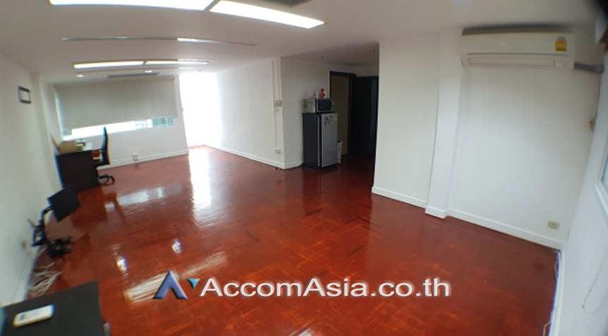  1  4 br Townhouse For Rent in Sukhumvit ,Bangkok BTS Phrom Phong AA26220