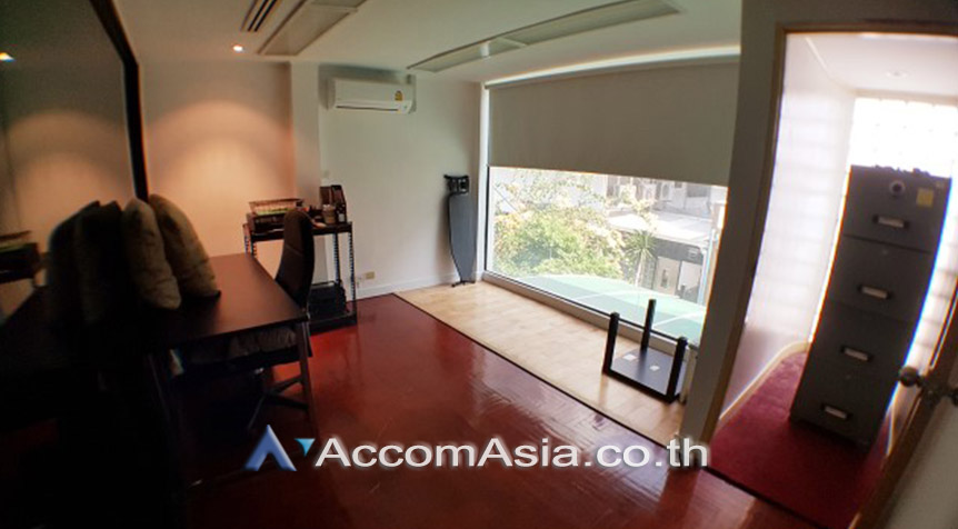 5  4 br Townhouse For Rent in Sukhumvit ,Bangkok BTS Phrom Phong AA26220