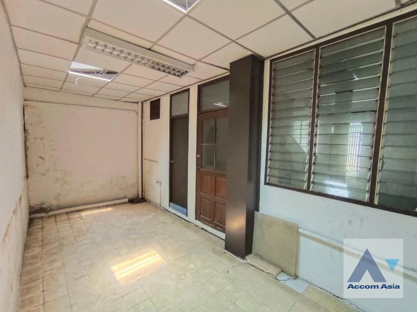 5  3 br Townhouse For Rent in Sukhumvit ,Bangkok BTS Phra khanong AA26221