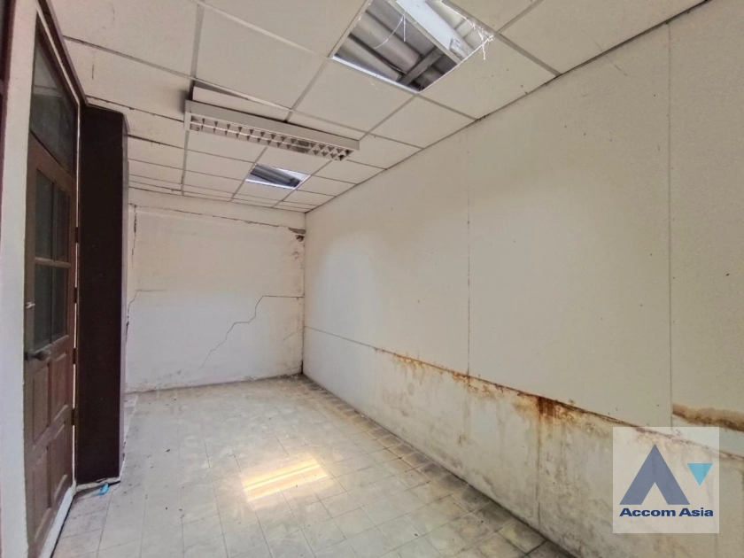 6  3 br Townhouse For Rent in Sukhumvit ,Bangkok BTS Phra khanong AA26221