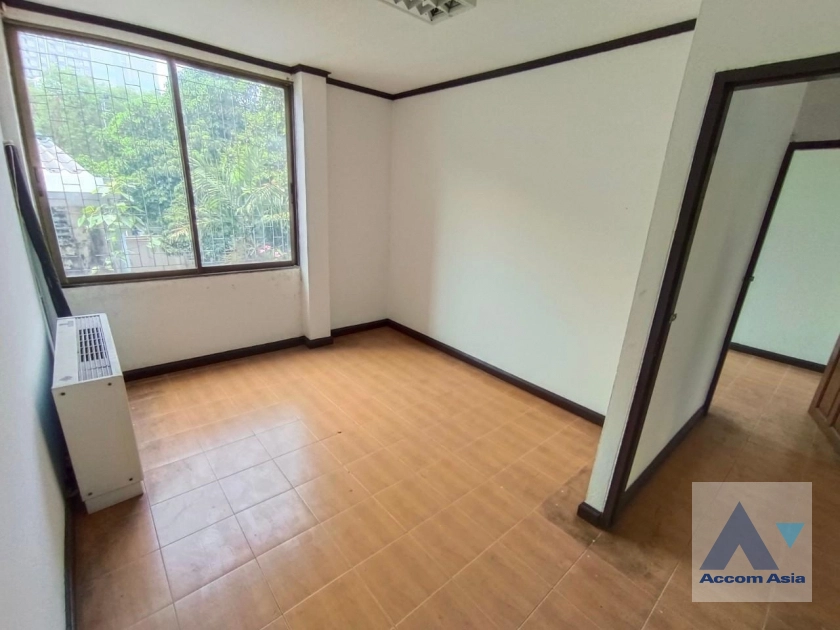 19  3 br Townhouse For Rent in Sukhumvit ,Bangkok BTS Phra khanong AA26221
