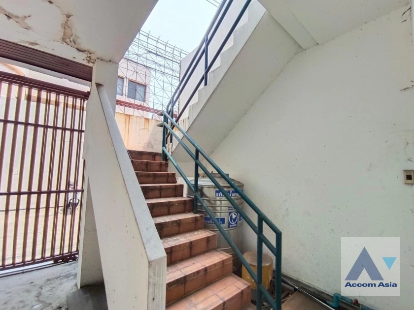 33  3 br Townhouse For Rent in Sukhumvit ,Bangkok BTS Phra khanong AA26221