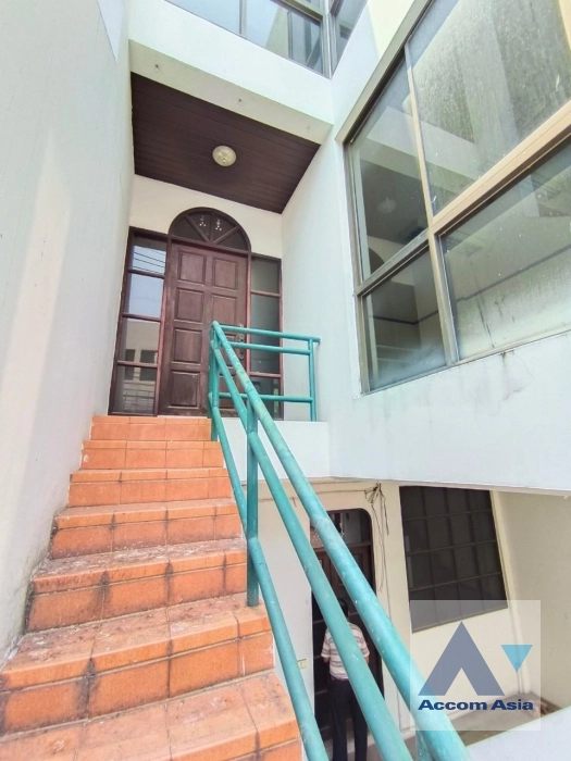 34  3 br Townhouse For Rent in Sukhumvit ,Bangkok BTS Phra khanong AA26221