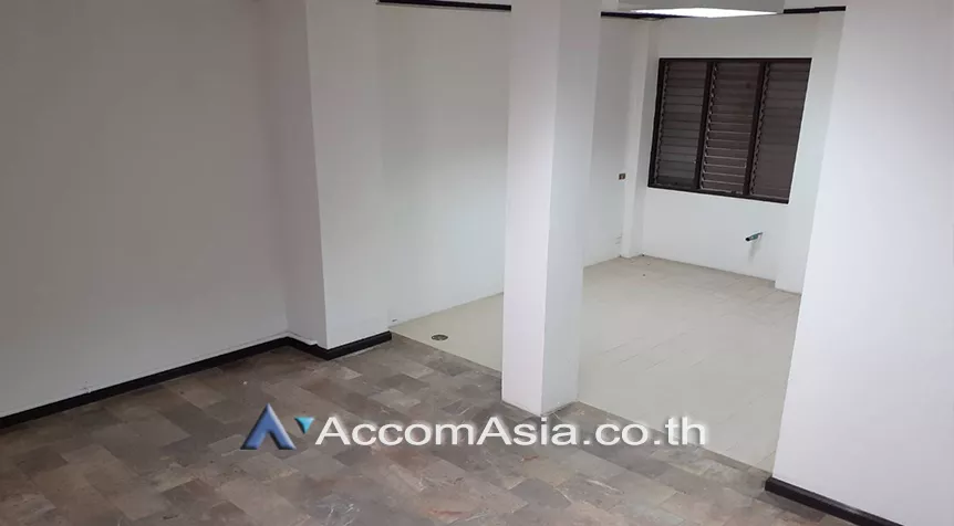 8  3 br Townhouse For Rent in sukhumvit ,Bangkok  AA26221