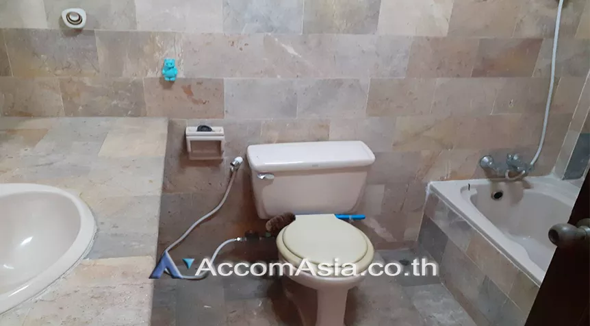10  3 br Townhouse For Rent in sukhumvit ,Bangkok  AA26221