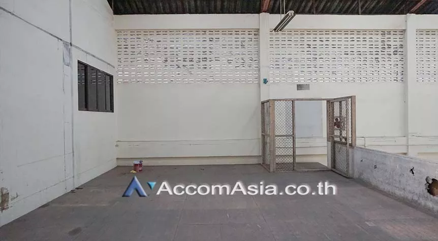8  Building for rent and sale in Sukhumvit ,Bangkok  AA26223