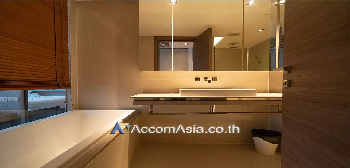 6  1 br Apartment For Rent in Sukhumvit ,Bangkok BTS Ekkamai at Quality Time with Family AA26238