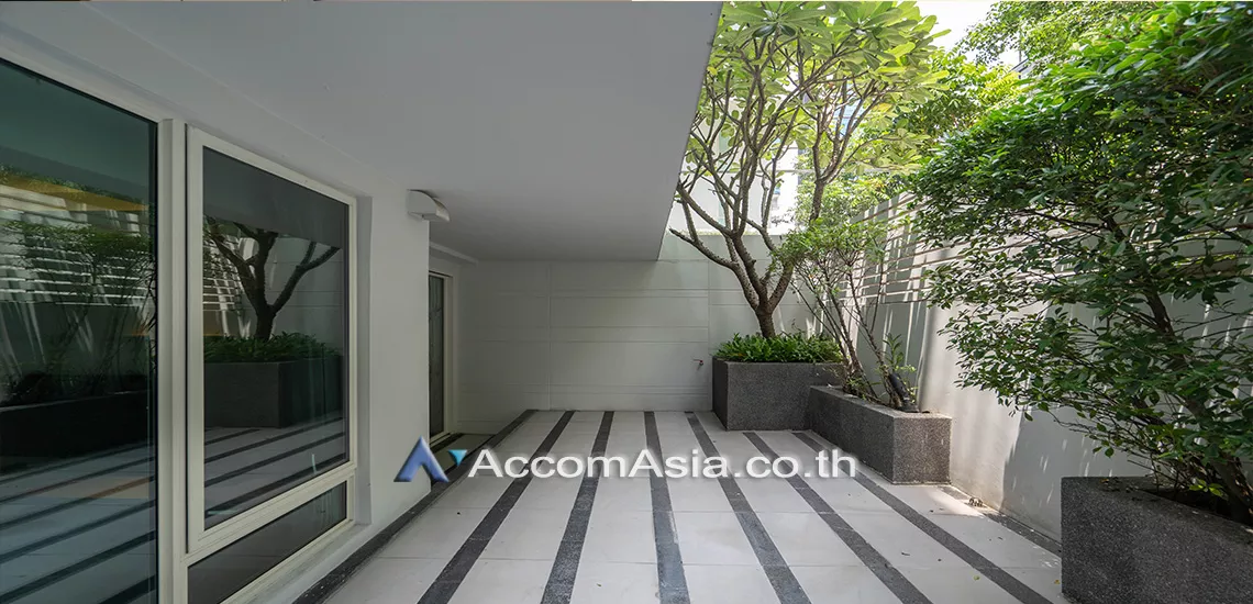 5  1 br Apartment For Rent in Sukhumvit ,Bangkok BTS Ekkamai at Quality Time with Family AA26238