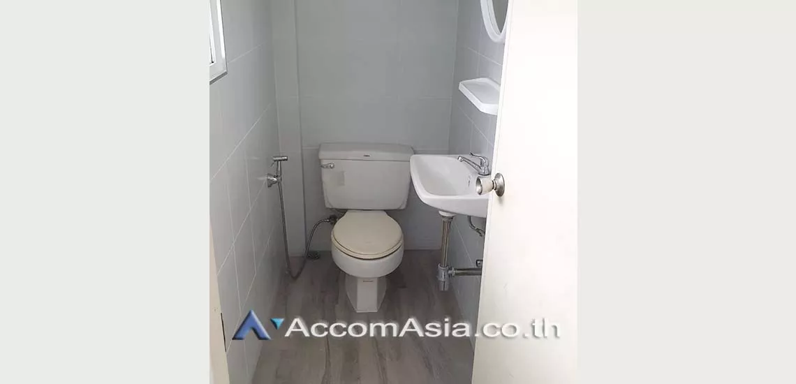 8  Office Space for rent and sale in Sukhumvit ,Bangkok BTS Phra khanong at Park Avenue AA26239