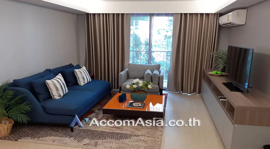  2 Bedrooms  Apartment For Rent in Ratchadapisek, Bangkok  near MRT Phetchaburi (AA26245)