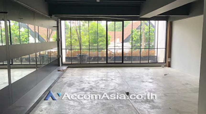 4  3 br Townhouse For Rent in sukhumvit ,Bangkok BTS Phrom Phong AA26271