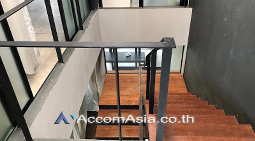 unitHome Office |  3 Bedrooms  Townhouse For Rent in Sukhumvit, Bangkok  near BTS Phrom Phong (AA26271)
