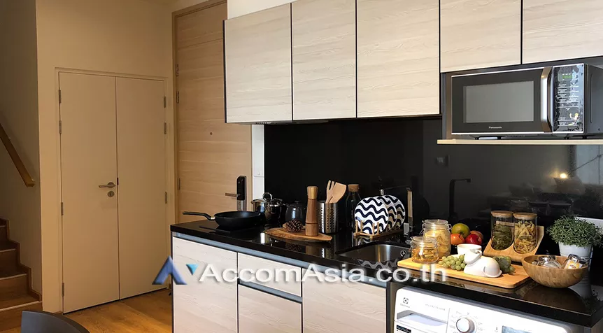 unit 2 Bedrooms  Condominium For Rent in Sukhumvit, Bangkok  near BTS Phrom Phong (AA26280)