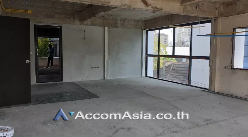 4  Shophouse For Rent in Sukhumvit ,Bangkok BTS Phrom Phong AA26283