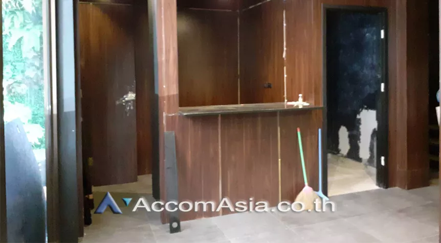 7  Shophouse For Rent in Sukhumvit ,Bangkok BTS Phrom Phong AA26283