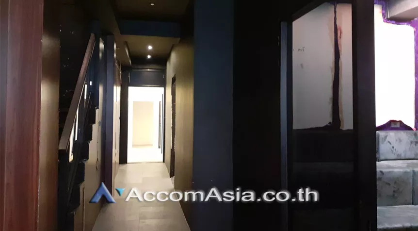 10  Shophouse For Rent in Sukhumvit ,Bangkok BTS Phrom Phong AA26283