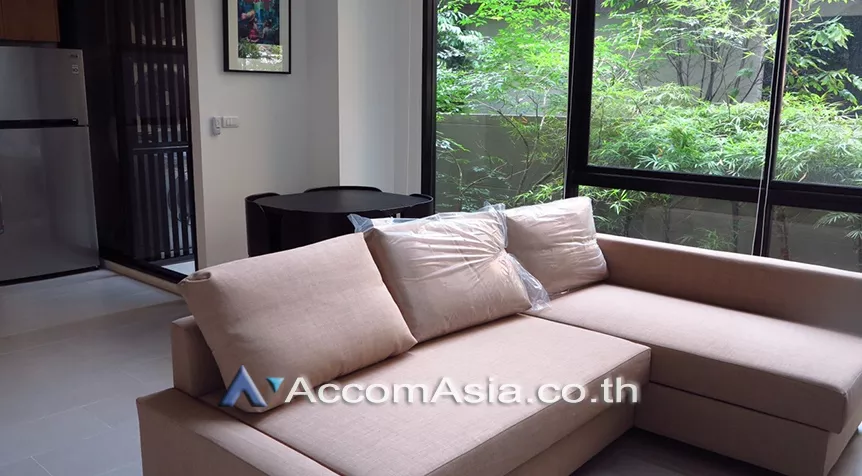 Duplex Condo |  1 Bedroom  Condominium For Rent & Sale in Ploenchit, Bangkok  near BTS Ploenchit (AA26284)